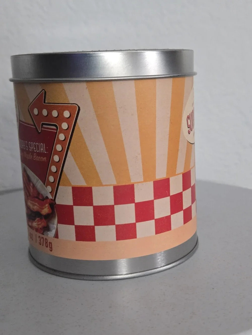 Darsee & David's Double Wick Candle Maple Bacon scent, tin canister and lid  NEW